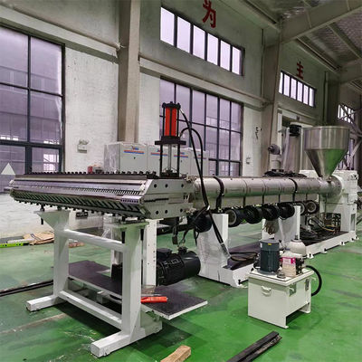 Kullanılmış 150 Tek vidalı plastik ekstrüzyon makinesi Pvc tabaka ekstrüzyon hattı
