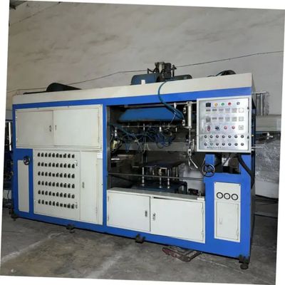 50-100KG/h Maksimum şekillendirme hızı Büyük ölçekli üretim için plastik vakum şekillendirme makinesi