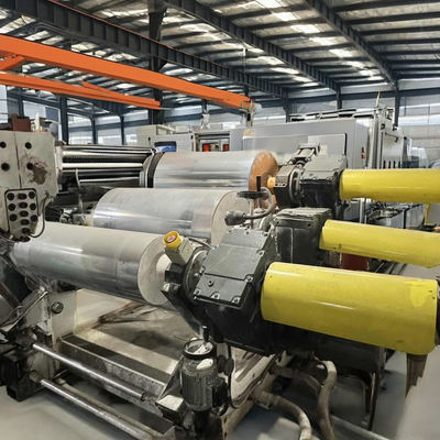 Özel Ekstrüzyon Kafası Servo Sürüş Sistemi ile Sürekli Plastik Ekstrüzyon Makinesi