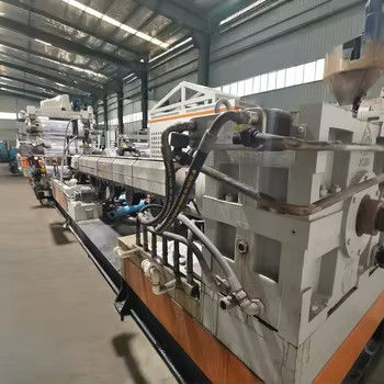 PLC kontrol sistemi ile özelleştirilebilir 33 1 vida uzunluğu plastik ekstrüzyon makinesi