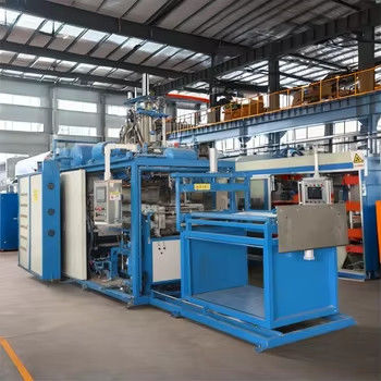 PLC Kontrolü 710mm Genişliği 4000kg Kapasitesi için 380V Termoforming Makinesi
