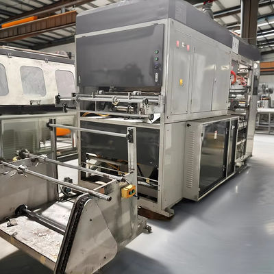 Plastik Vacuum Forming Makinesi 7200*2200*2400mm Toplam Boyut ve 33kw Motor Gücü